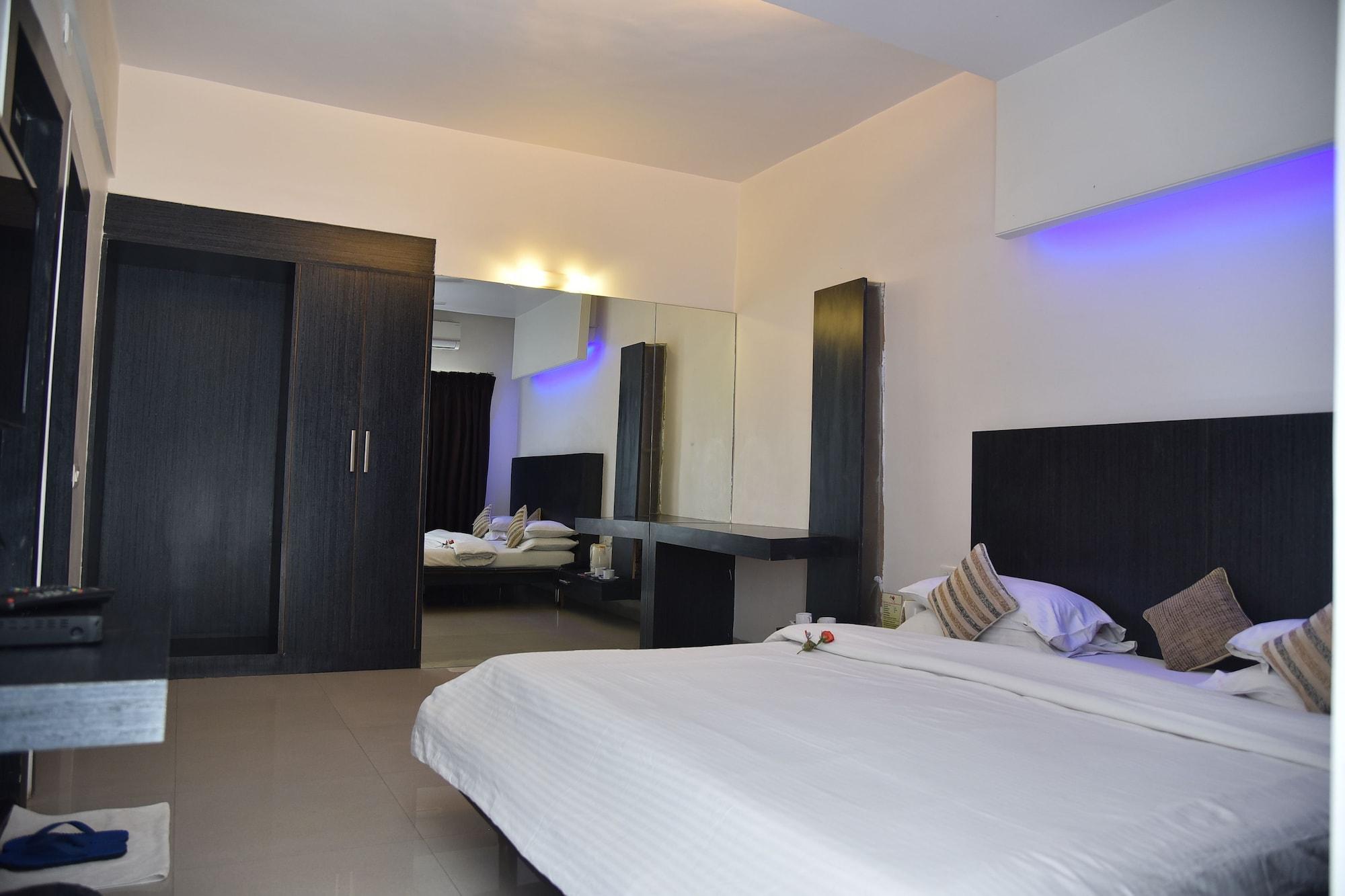 Hotel Rama Heritage Нашик Екстер'єр фото