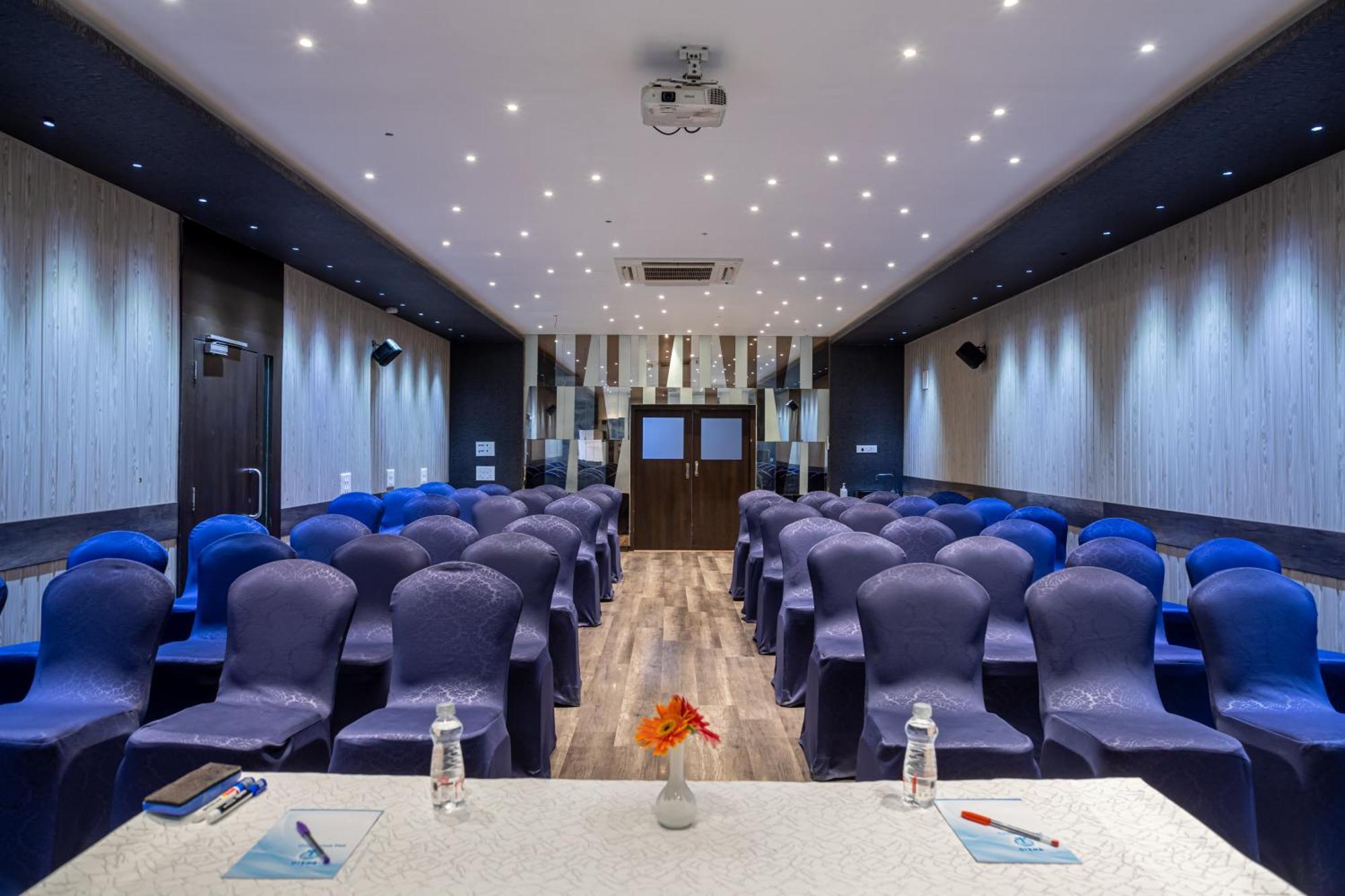 Hotel Rama Heritage Нашик Екстер'єр фото