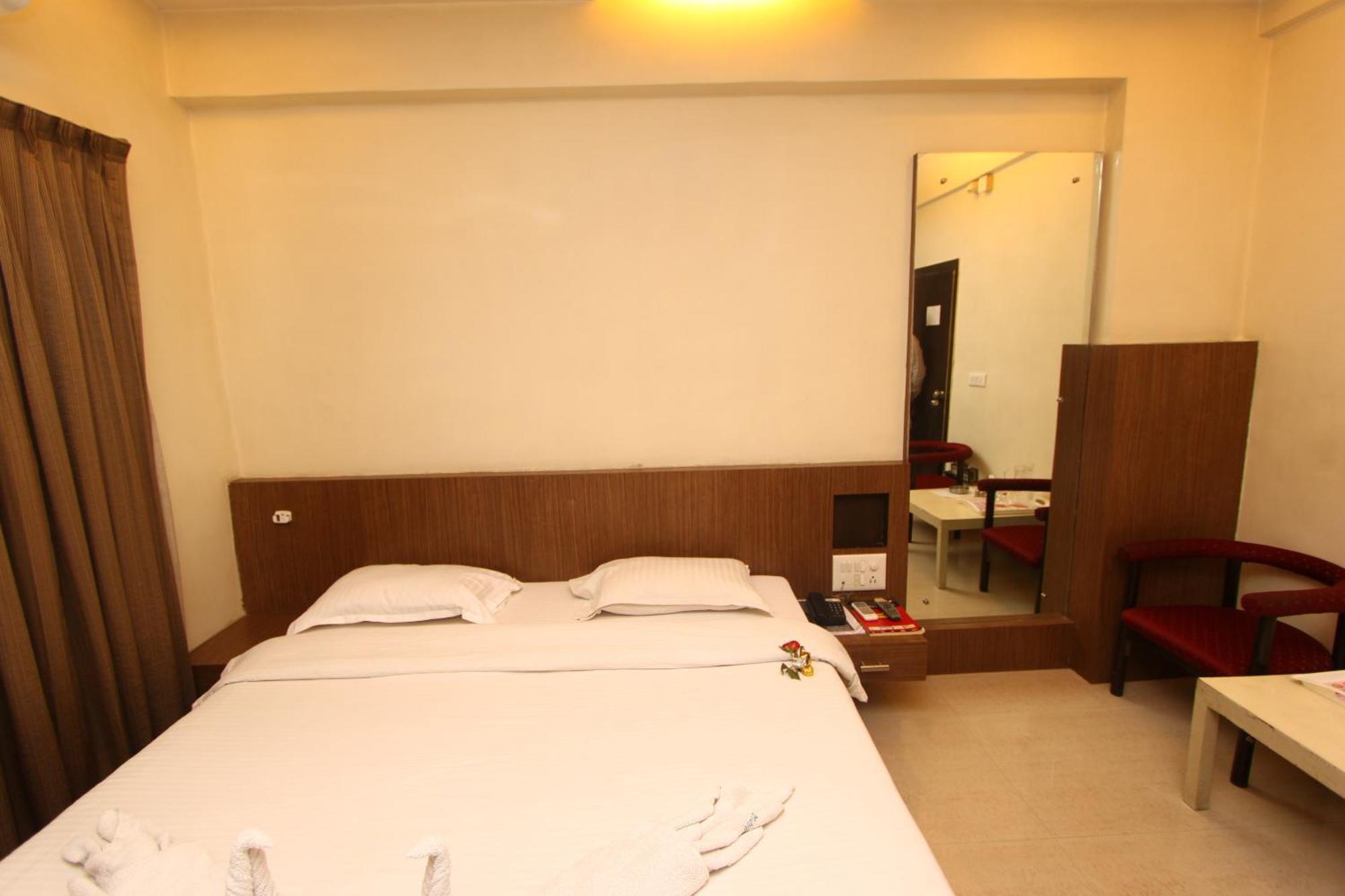 Hotel Rama Heritage Нашик Номер фото